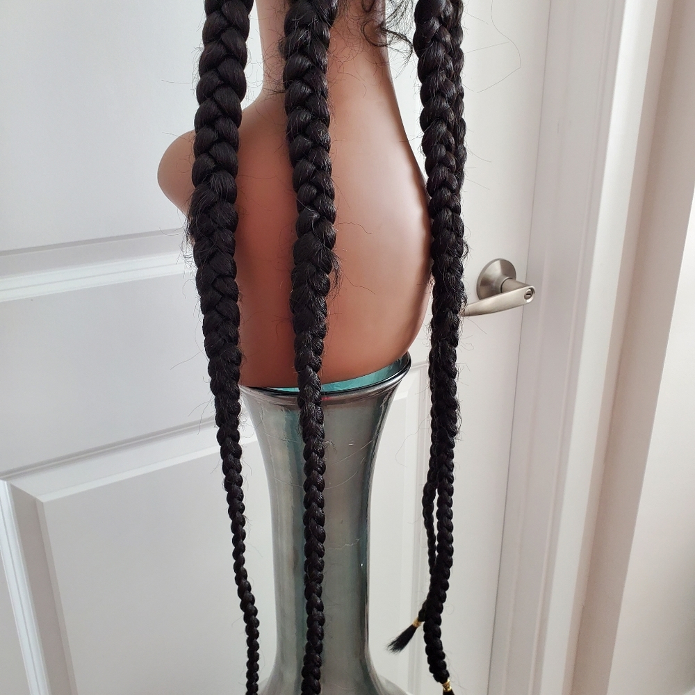 Braided wig - Picture 6 of 11